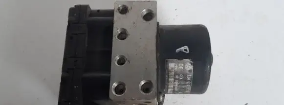 Volkswagen Golf IV ABS Pump 1J0907379P 1J0614117D
