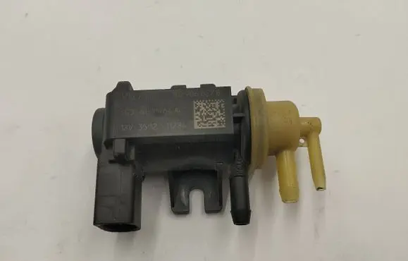 Volkswagen Golf VII Turbo solenoid valve 1K0906627B 4011464A