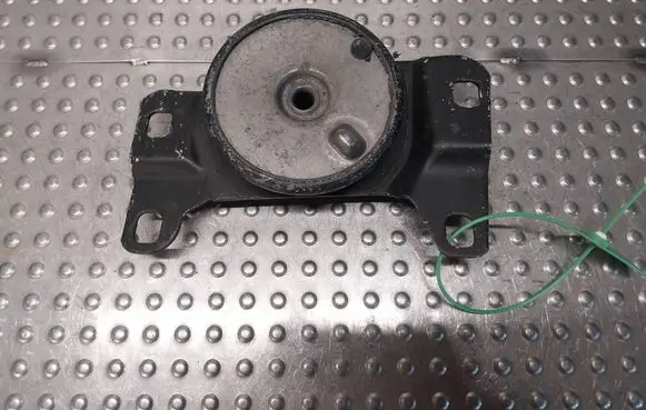 Volvo V50 Engine mount vacuum valve 5N51-7M121-KA