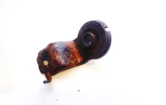 Radiator mount bracket