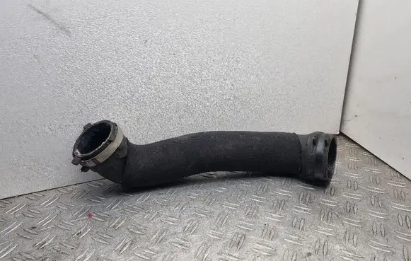 Intercooler hose/pipe