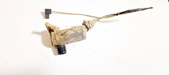 Ford Fusion Windscreen/windshield washer pump 2s6117k624ba d00la