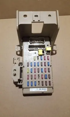 Subaru Forester SJ Fuse module 82201FJ110