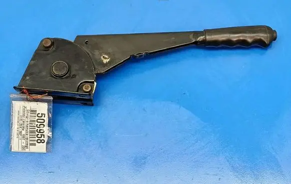 Daewoo Polonez Handbrake/parking brake lever assembly 