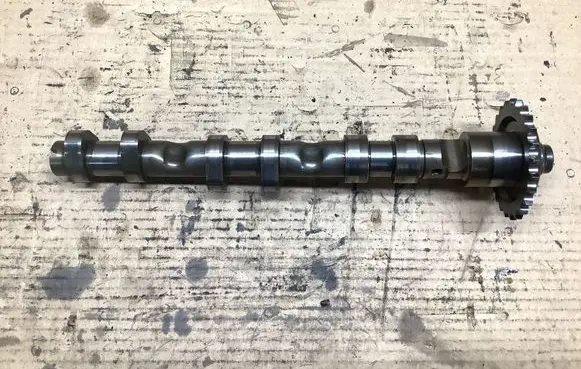 Audi A6 S6 C6 4F Camshaft 06E109102AE 06E109571A