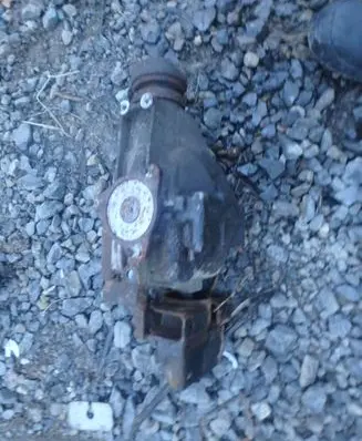 Suzuki Swift I Front differential 
