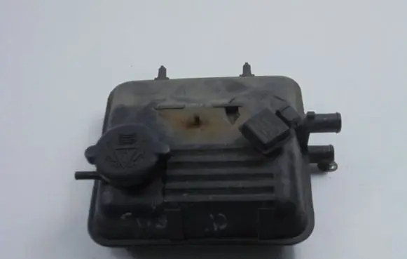 Peugeot 806 Coolant expansion tank/reservoir 1483026080