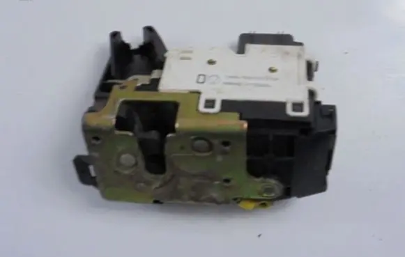 Jaguar S-Type Front door lock YW4A5421813GF