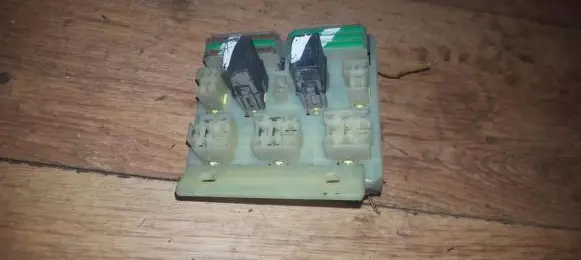 Mitsubishi Carisma Fuse box set