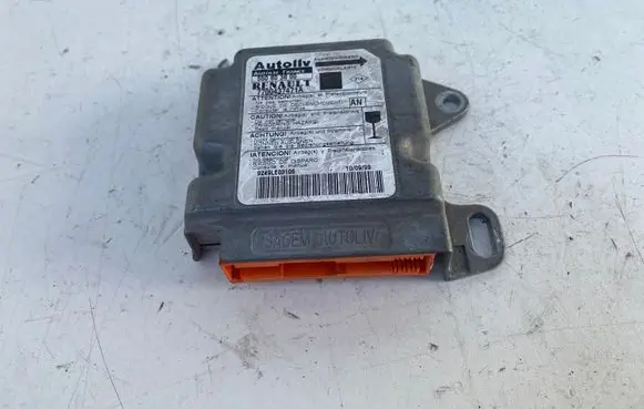 Renault Scenic I Airbag control unit/module 7700437471A