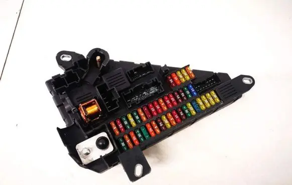 BMW 5 E60 E61 Fuse box set 690661901 6906618-05