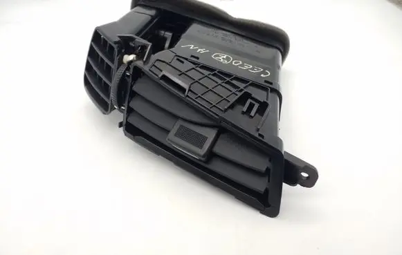KIA Ceed Dashboard side air vent grill/cover trim 974301H900
