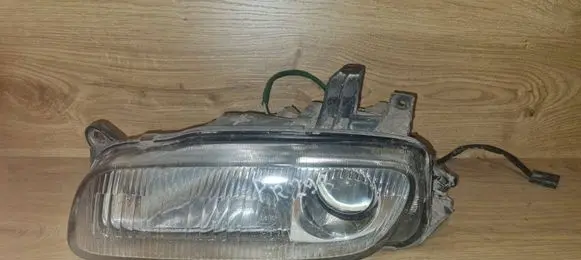Mazda 323 F Headlight/headlamp 11061708