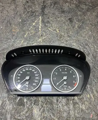BMW 5 E60 E61 Speedometer (instrument cluster) 62119153751 110080213