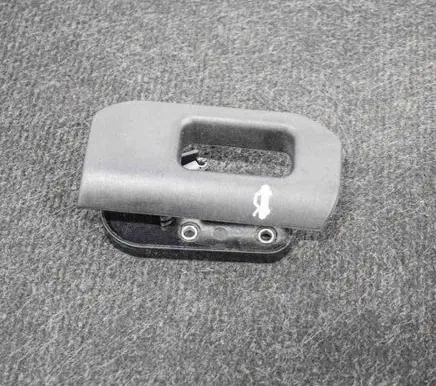 Maserati Ghibli Engine bonnet (hood) release handle B780