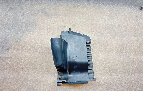 Other engine bay part
