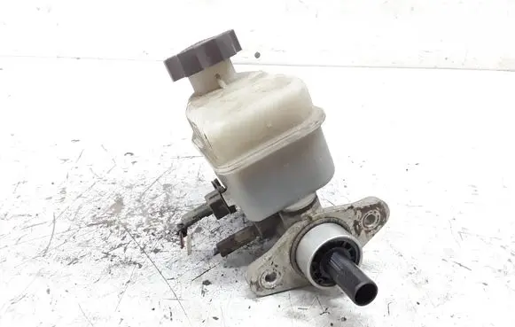 KIA Sorento Master brake cylinder