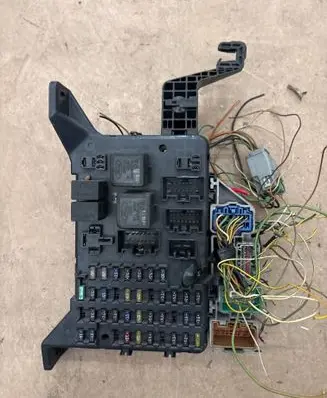 Ford Mondeo Mk III Fuse box set 1S7T14A073AE 1B20