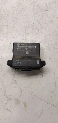 Audi A3 S3 A3 Sportback 8P Gateway control module 1K0907530G 1K0907951