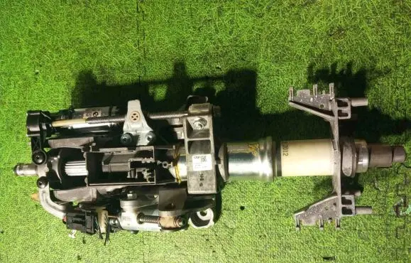 BMW 5 F10 F11 Steering wheel axle set 6788155