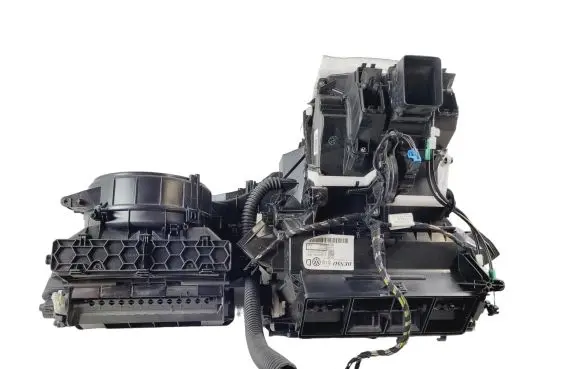 Skoda Superb B8 (3V) Interior heater climate box assembly 3V0863969 5QB971566 5QB816005E