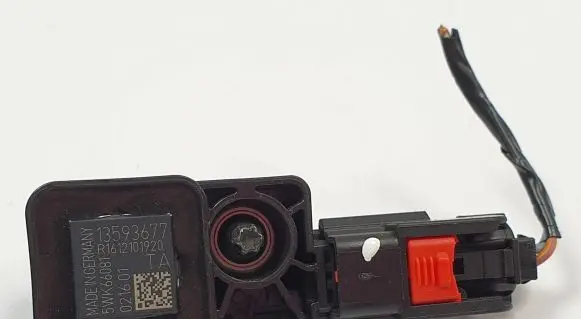 Opel Insignia A Airbag deployment crash/impact sensor 13593677