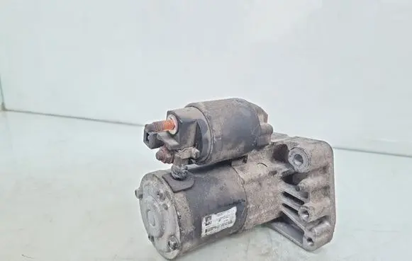 Peugeot 207 Starter motor M000T32271ZE
