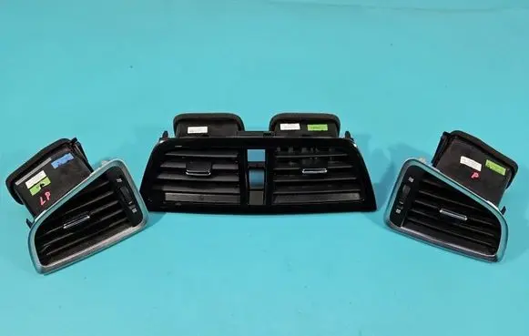 Suzuki SX4 S-Cross Dash center air vent grill 7361061M0 IMPRK1558760