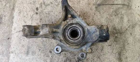 Peugeot 308 Front wheel hub