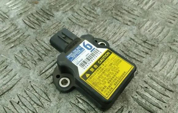 Toyota Urban Cruiser (XP110) ESP acceleration yaw rate sensor 8918348030