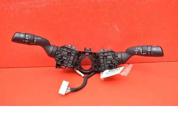 Toyota Yaris Other switches/knobs/shifts 02A50-17J916
