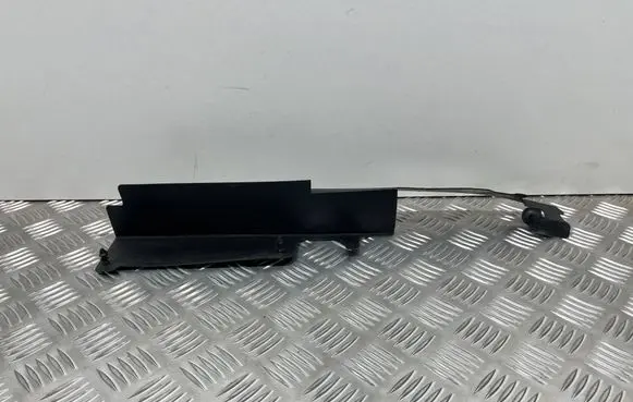 Ford Mondeo MK V Intercooler air guide/duct channel DS738A261N