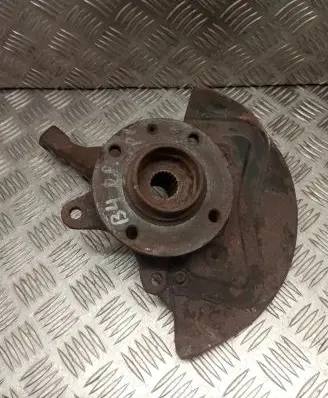 Volkswagen PASSAT B4 Front wheel hub