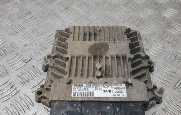 Ford Focus Engine control unit/module 4M5112A650JH 5WS40303H 3ANH