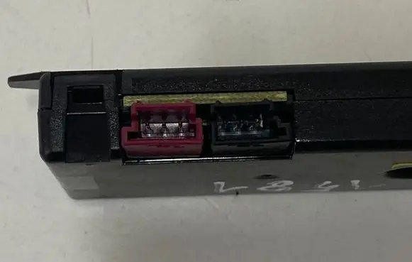 BMW 3 F30 F35 F31 Aerial antenna amplifier AV923151504 28254935 10859410