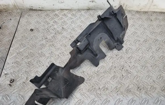 Volkswagen PASSAT CC Intercooler air guide/duct channel 3C8121283A