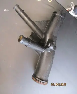 Audi Q8 Engine coolant pipe/hose 059131508AM