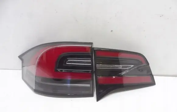 Tesla Model X Rear/tail lights set 1034334-00-B