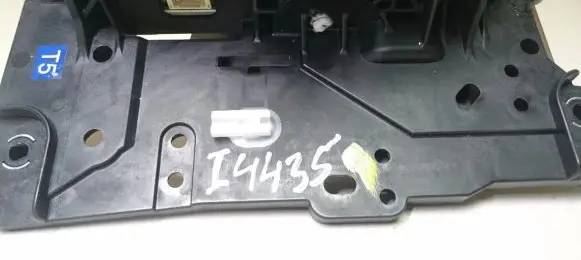 Lexus IS III XE30 Gear shifter/selector PA66GF33 I4435