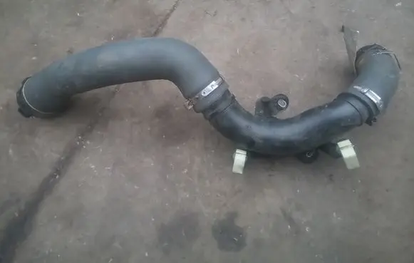 Nissan Qashqai Intercooler hose/pipe