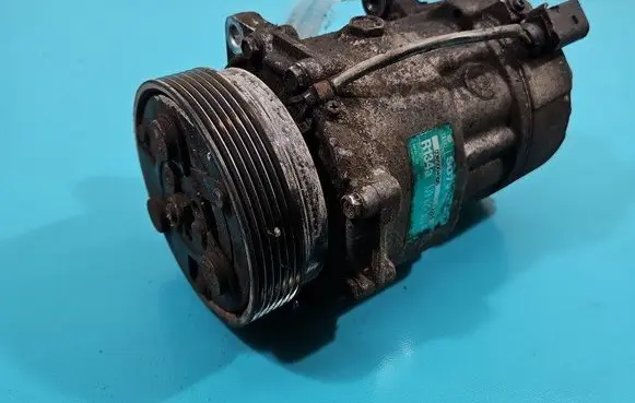 Volkswagen Golf IV Air conditioning (A/C) compressor (pump) 1J0820803F IMPRK1504654