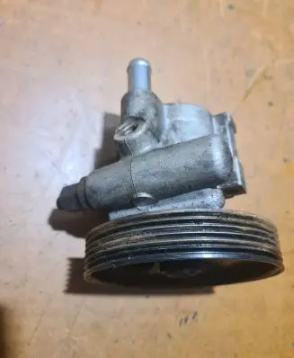 Renault Trafic II (X83) Power steering pump 619720491