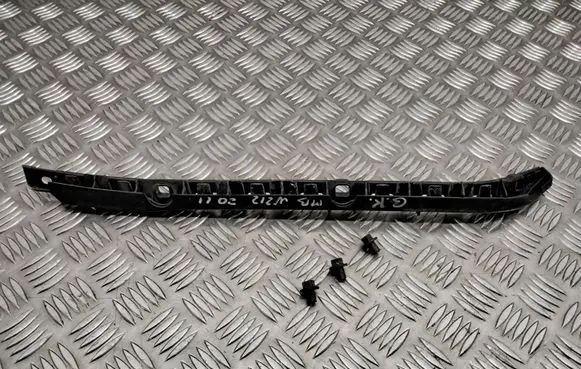 Mercedes-Benz E W212 Bumper support mounting bracket corner A2128800330