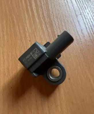 Hyundai Ioniq 5 Airbag deployment crash/impact sensor 95920L1000 230722 230722AB10132