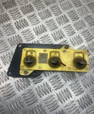 Coolant fan relay