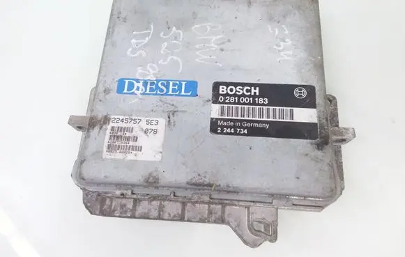 BMW 5 E34 Engine control unit/module 0281001183 2244734