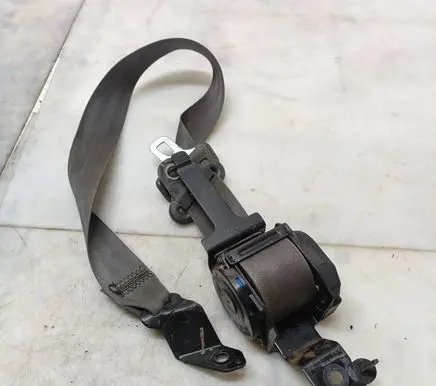 Mitsubishi Pajero Front seatbelt 81R544 B0409516 804095