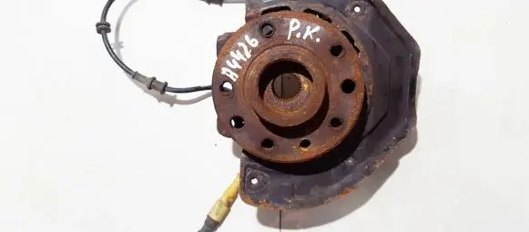Opel Vectra B Front wheel hub