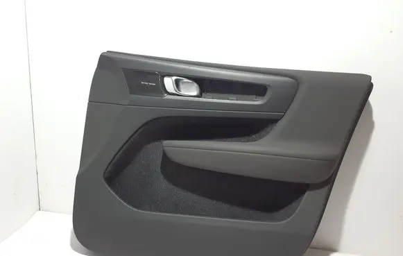 Volvo XC40 Front door card panel trim 31407682