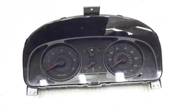 Chevrolet Captiva Speedometer (instrument cluster) 95967060